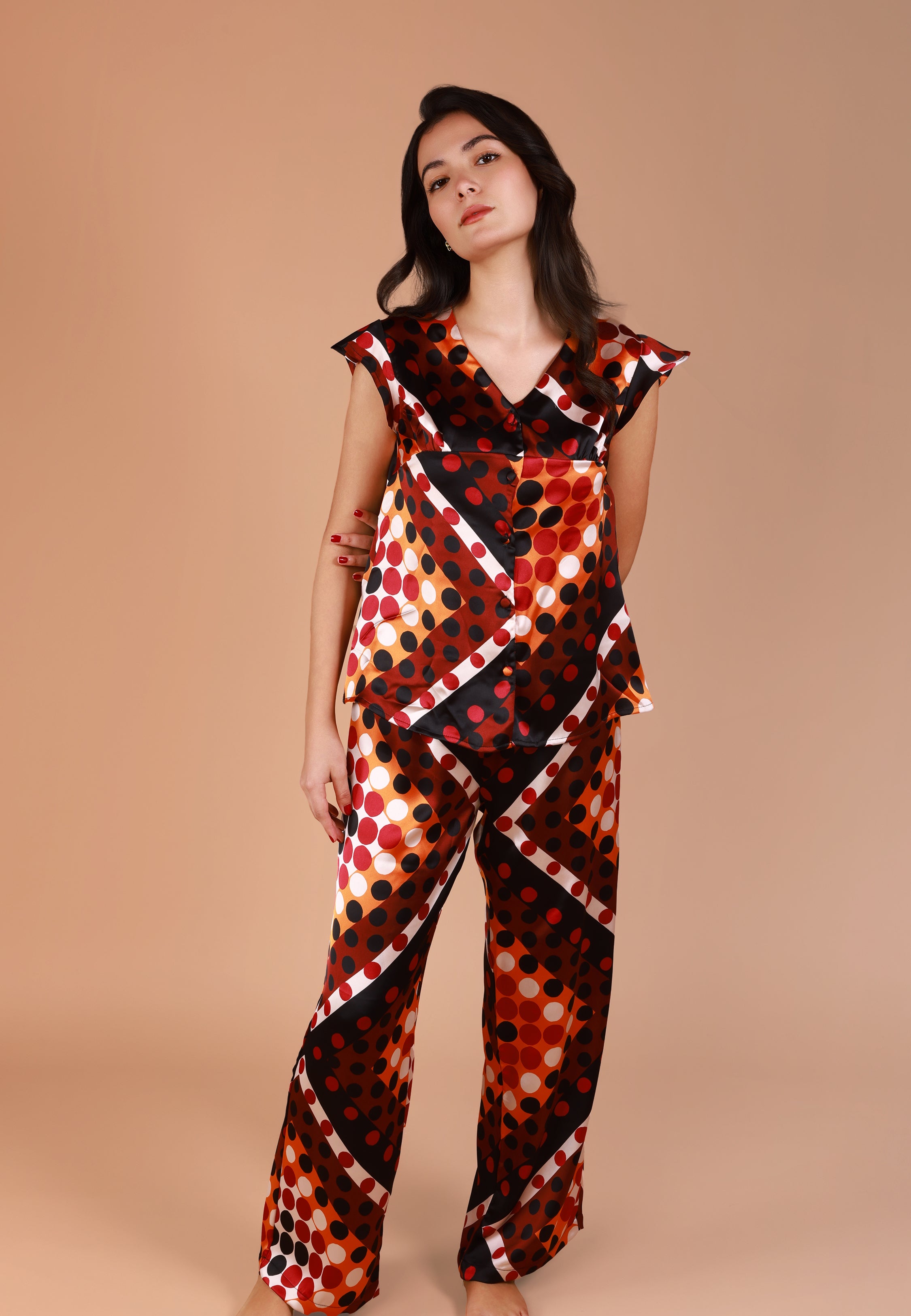 Ensemble pyjama en satin imprimé pois contrastés | Collection GÉOMÉTRIQUE