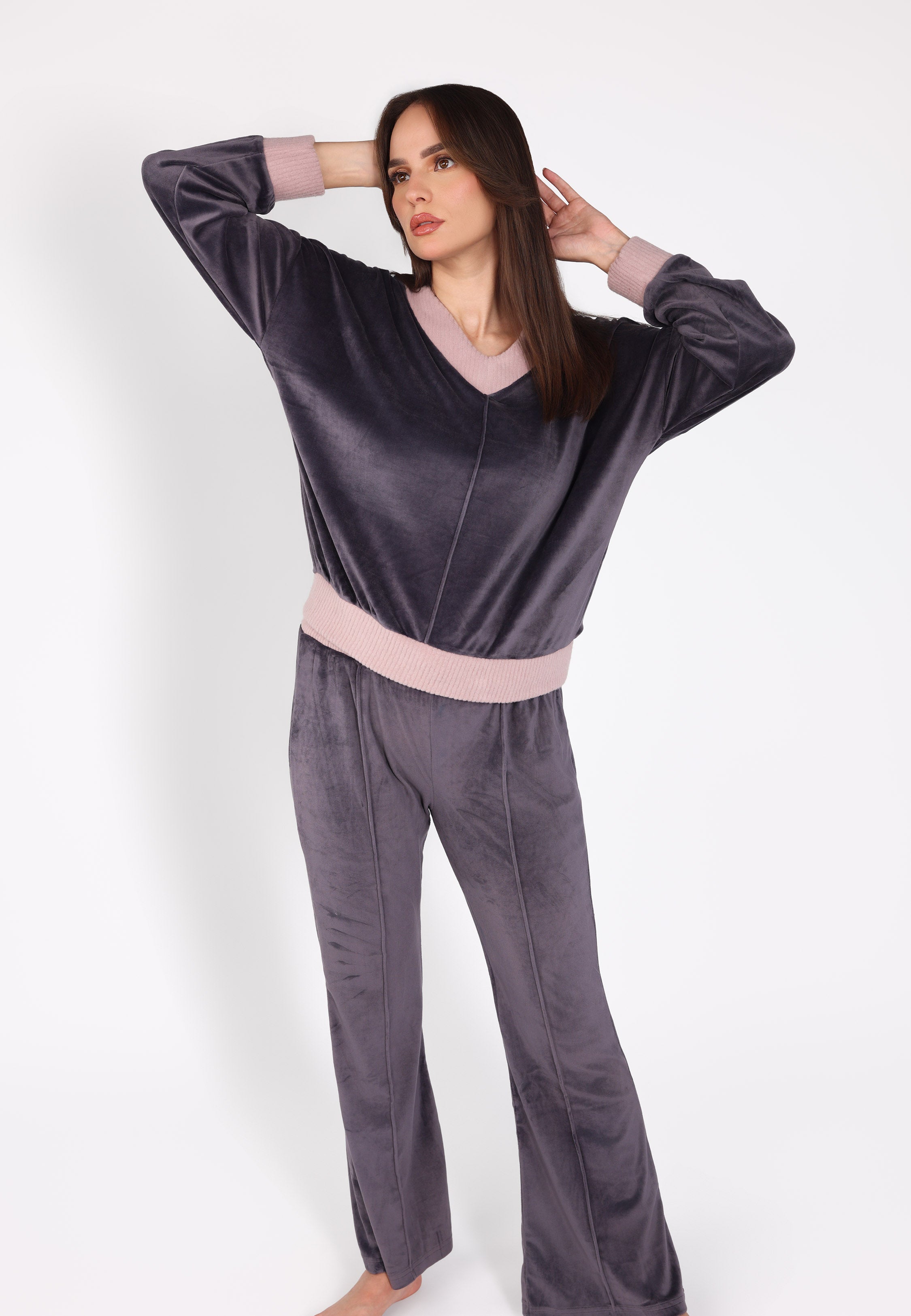 Pyjama col V à pantalon évasé | Collection Velvet MLC