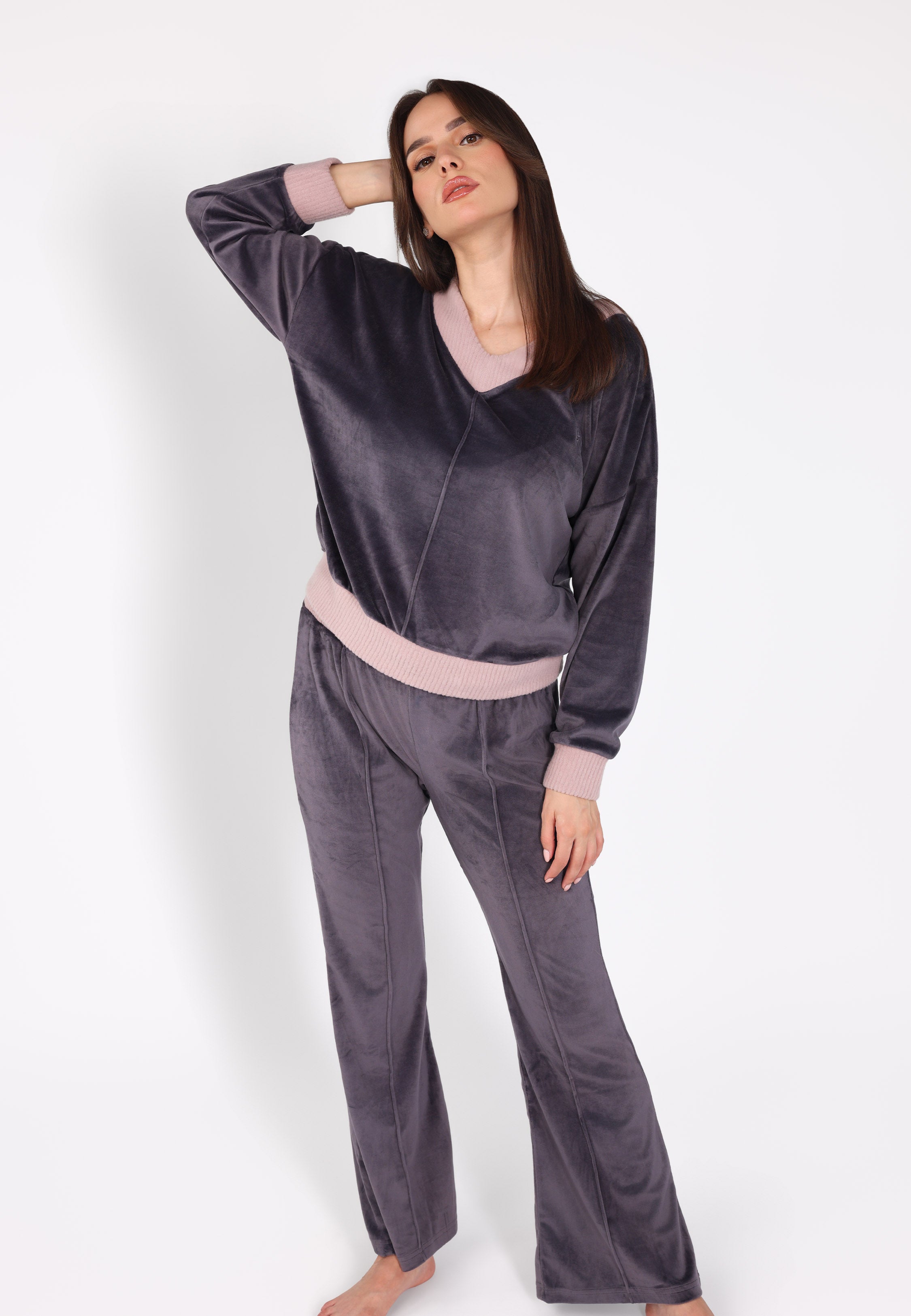 Pyjama col V à pantalon évasé | Collection Velvet MLC