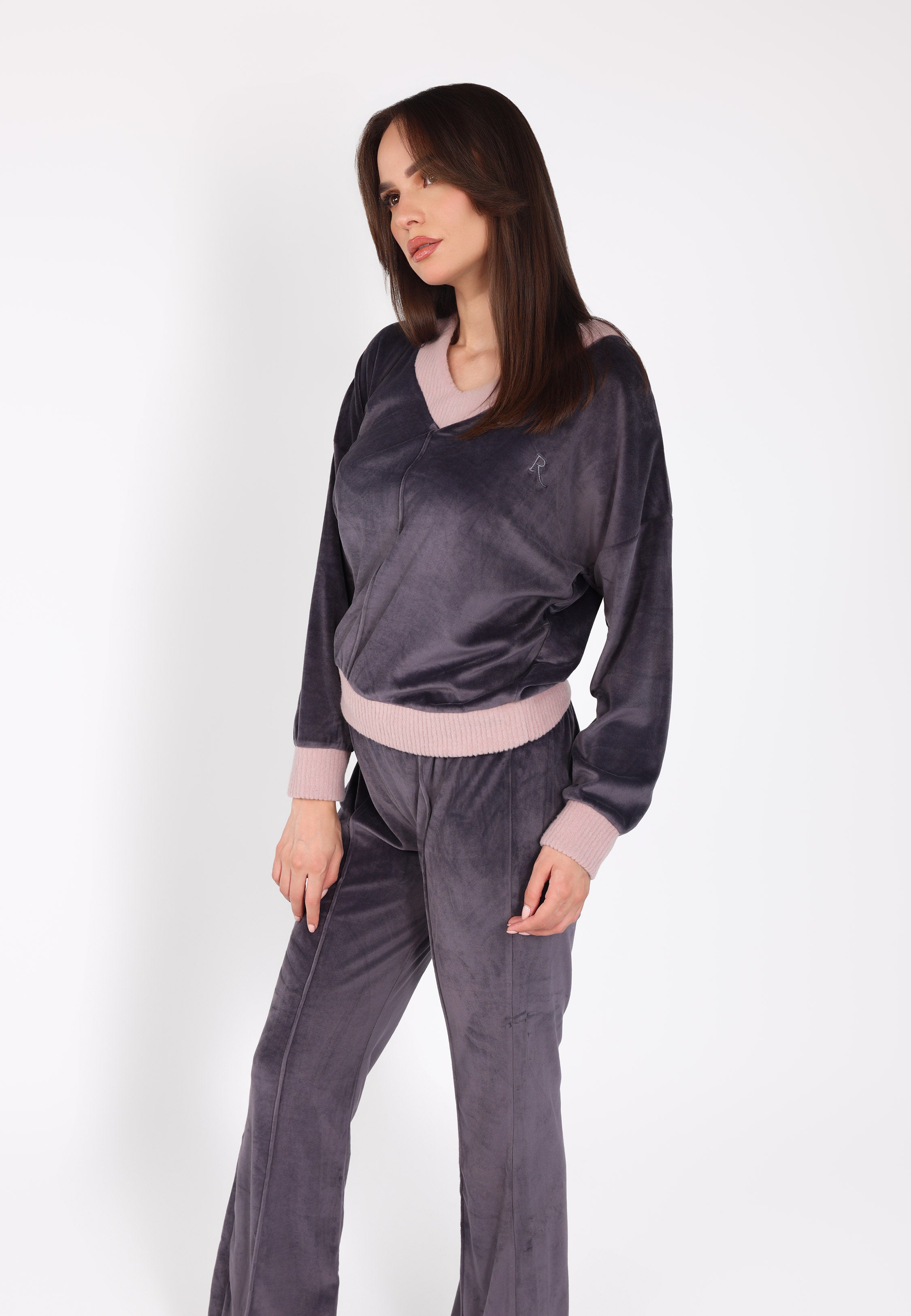 Pyjama col V à pantalon évasé | Collection Velvet MLC