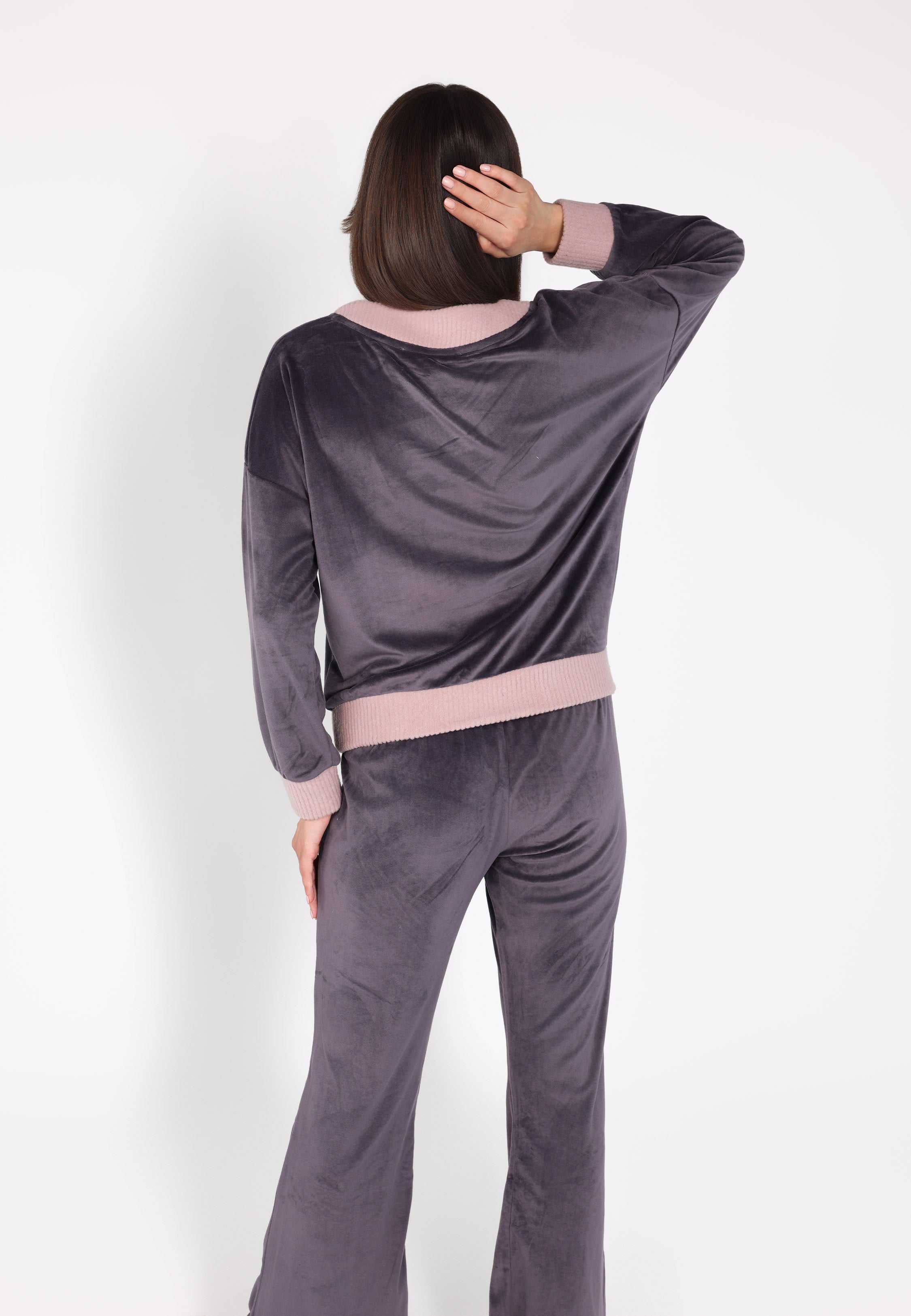 Pyjama col V à pantalon évasé | Collection Velvet MLC