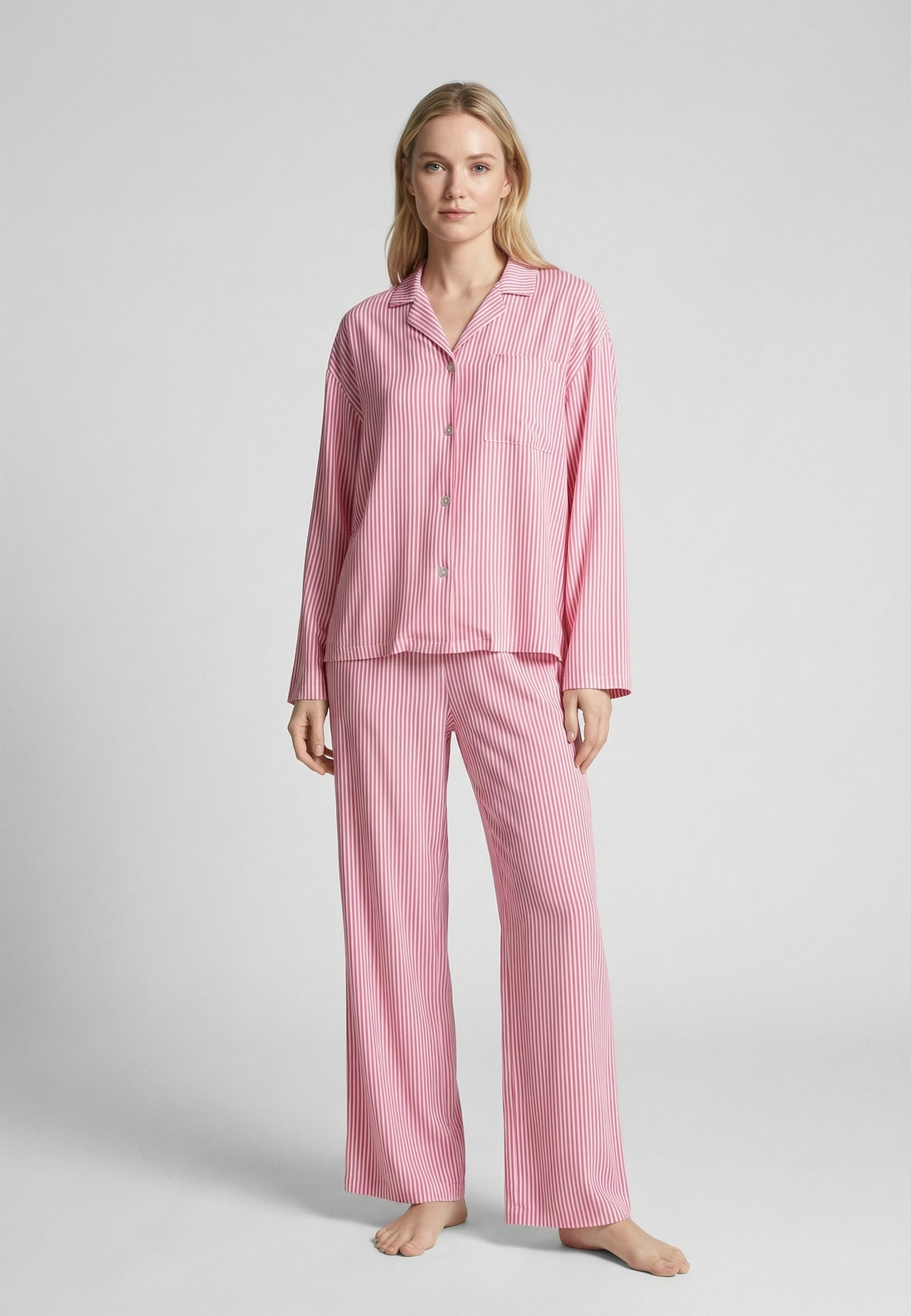 Pyjama femme rose rayé avec chemise manches longues et pantalon long