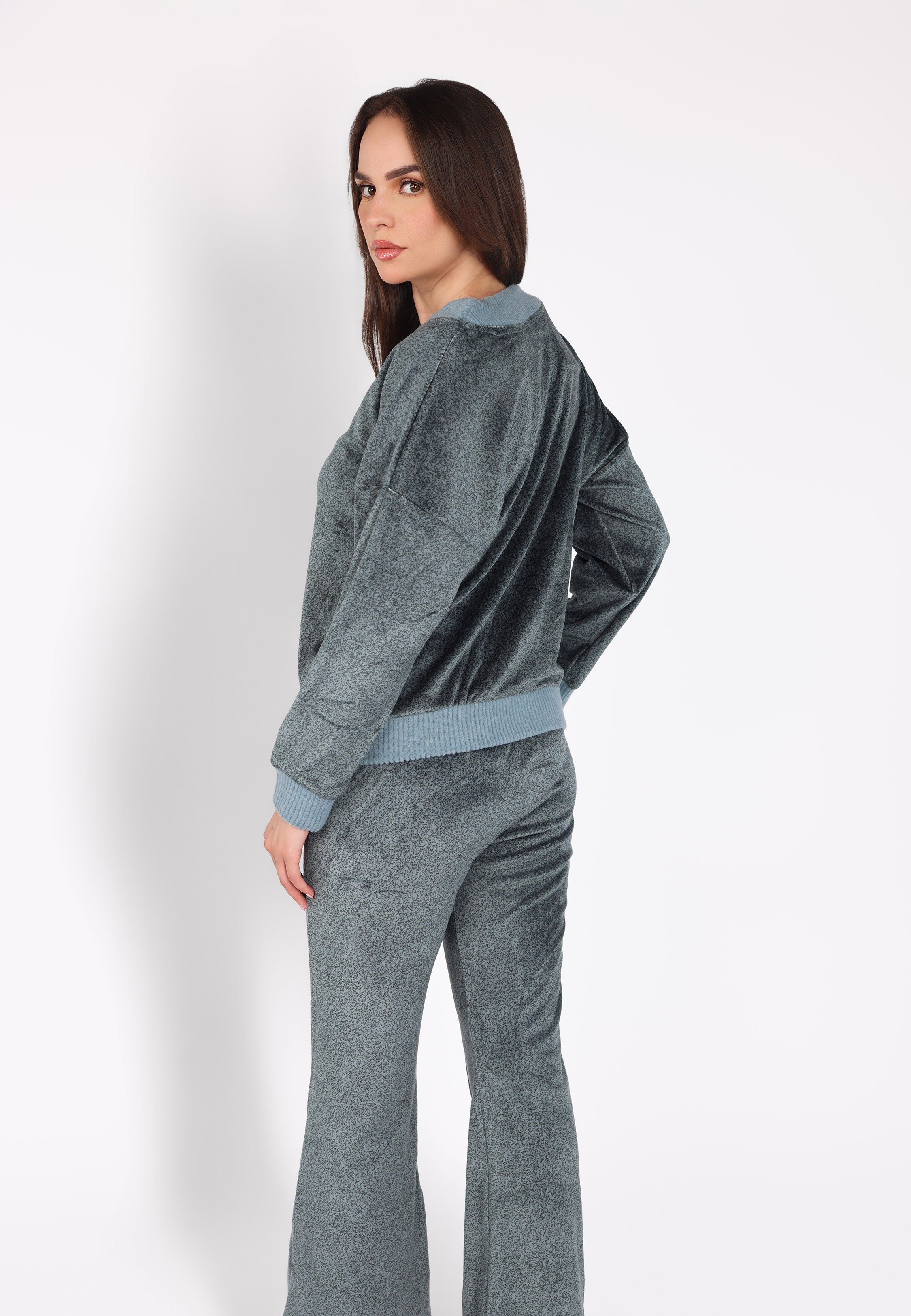 Pyjama col V à pantalon évasé | Collection Velvet MLC