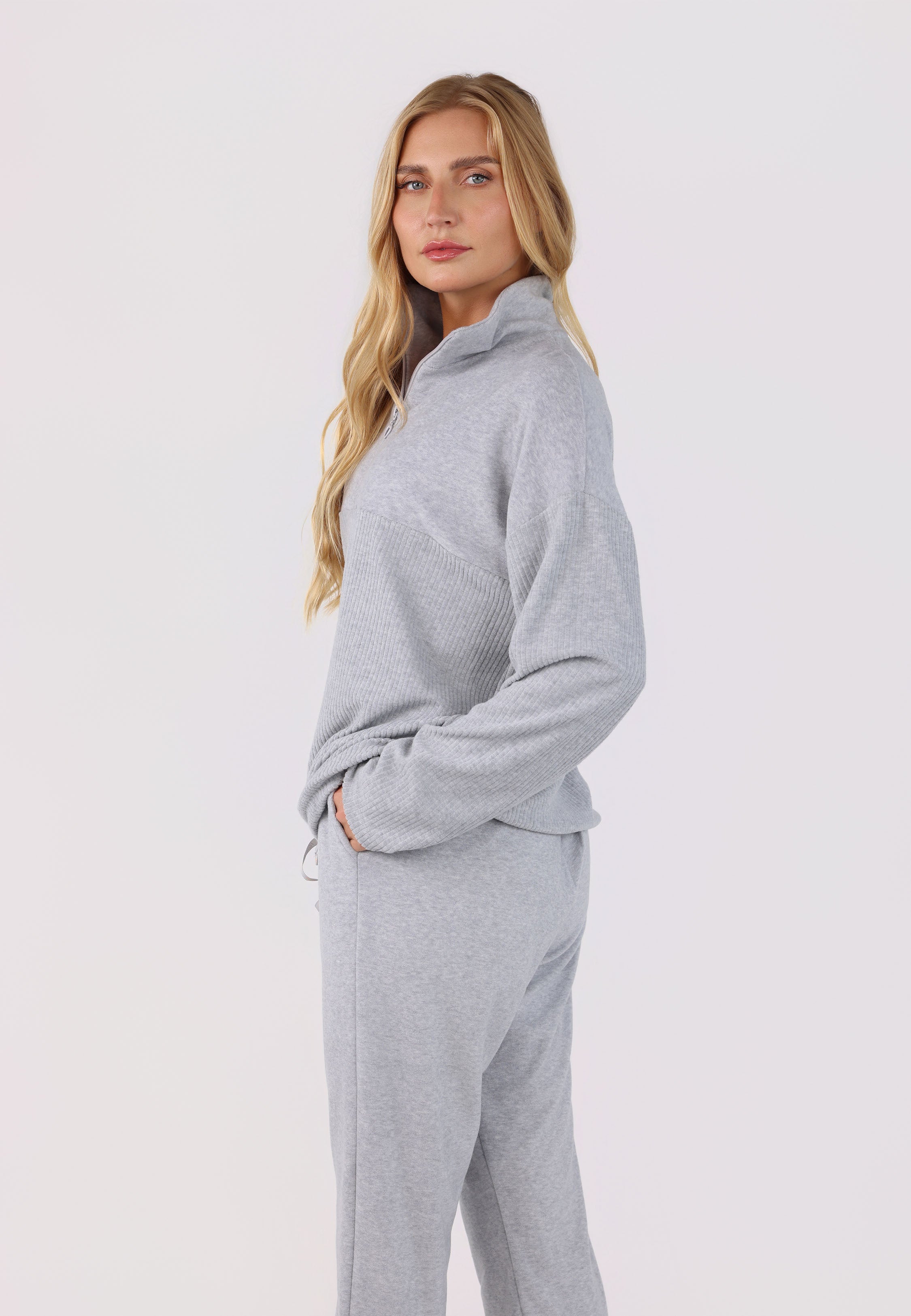 Ensemble Loungewear Col Zippé | Collection Relief