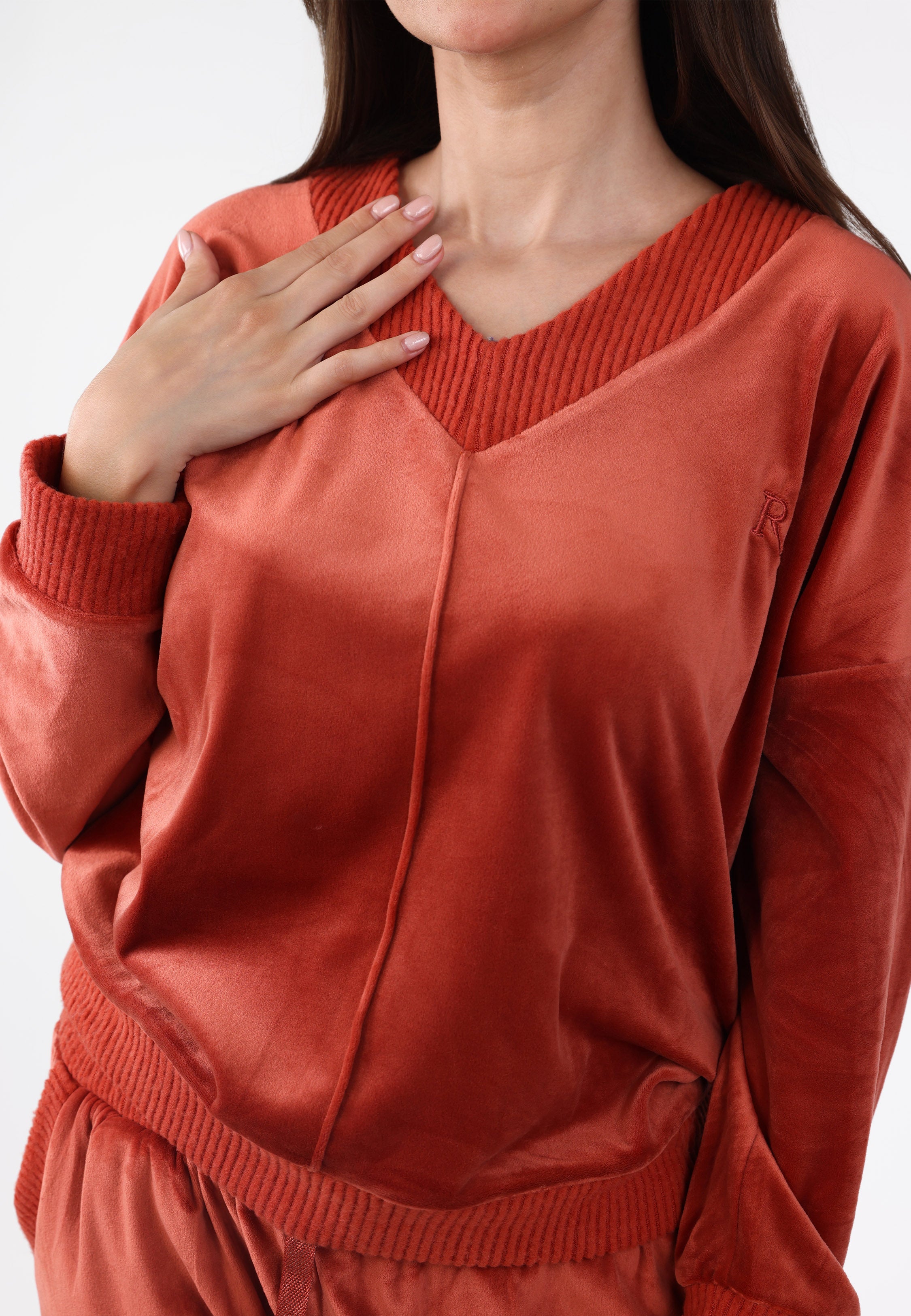 Pyjama col V à pantalon évasé | Collection Velvet MLC