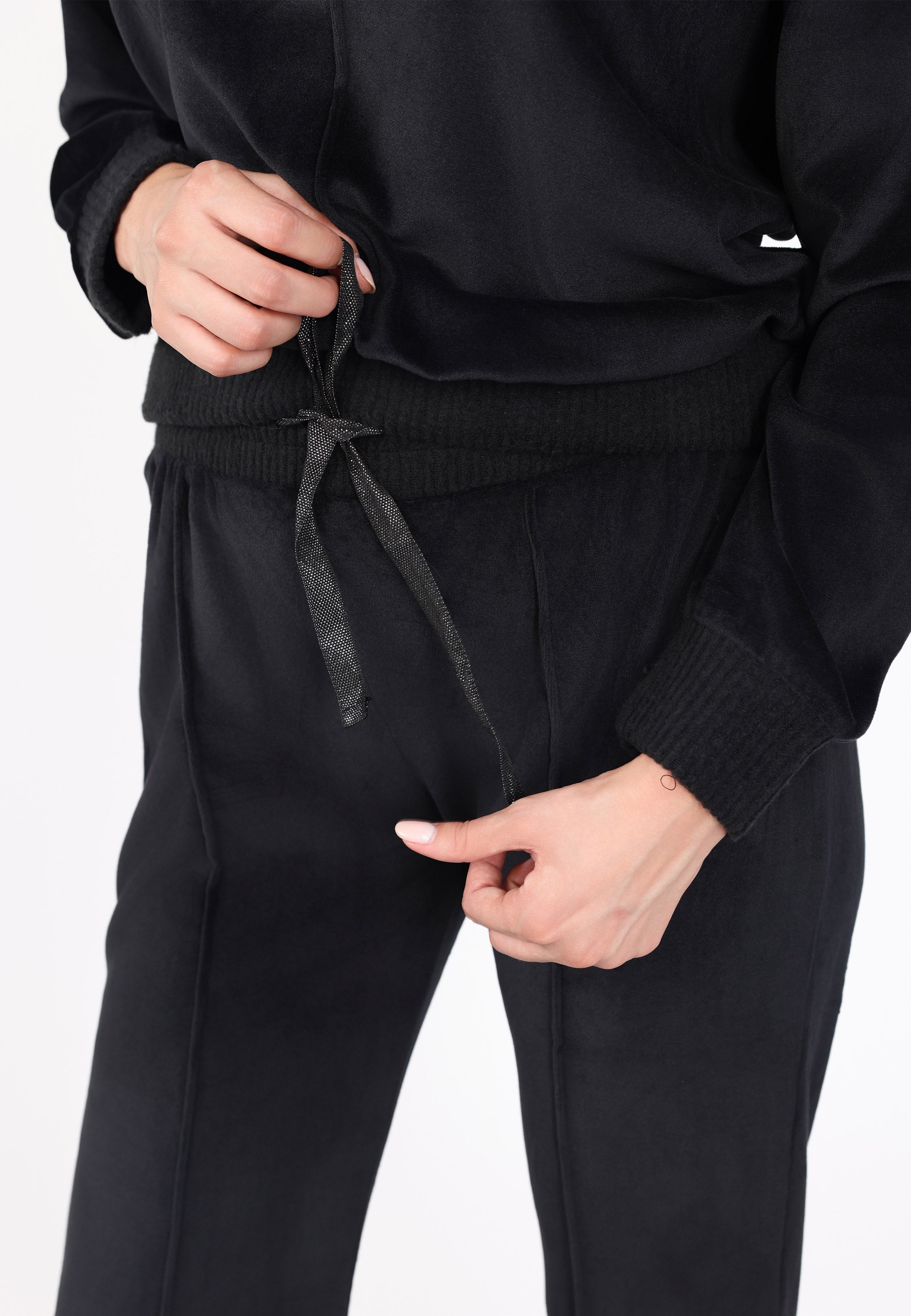 Pyjama col V à pantalon évasé | Collection Velvet MLC