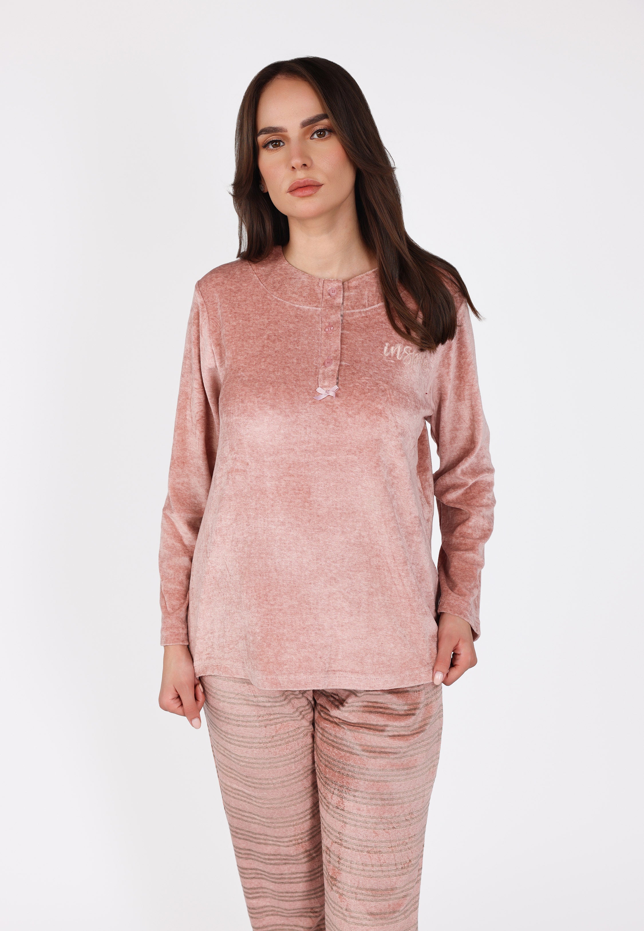Ensemble pyjama rose à col boutonné | Collection La Douceur d’Hiver