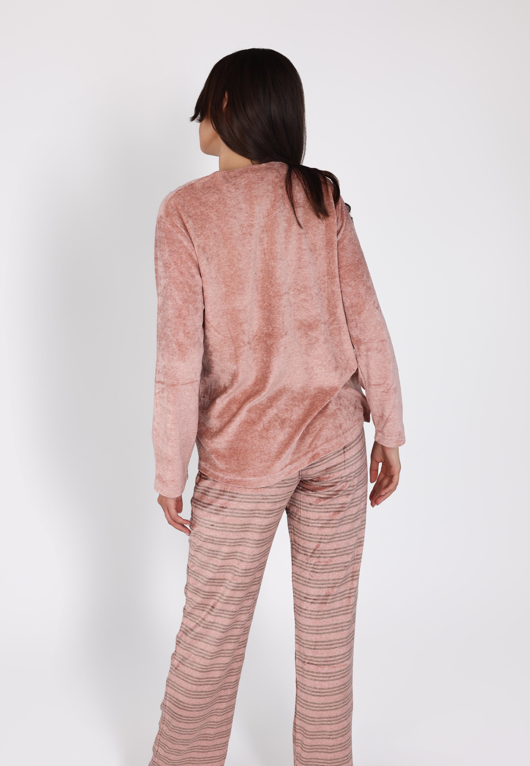 Ensemble pyjama rose à col boutonné | Collection La Douceur d’Hiver
