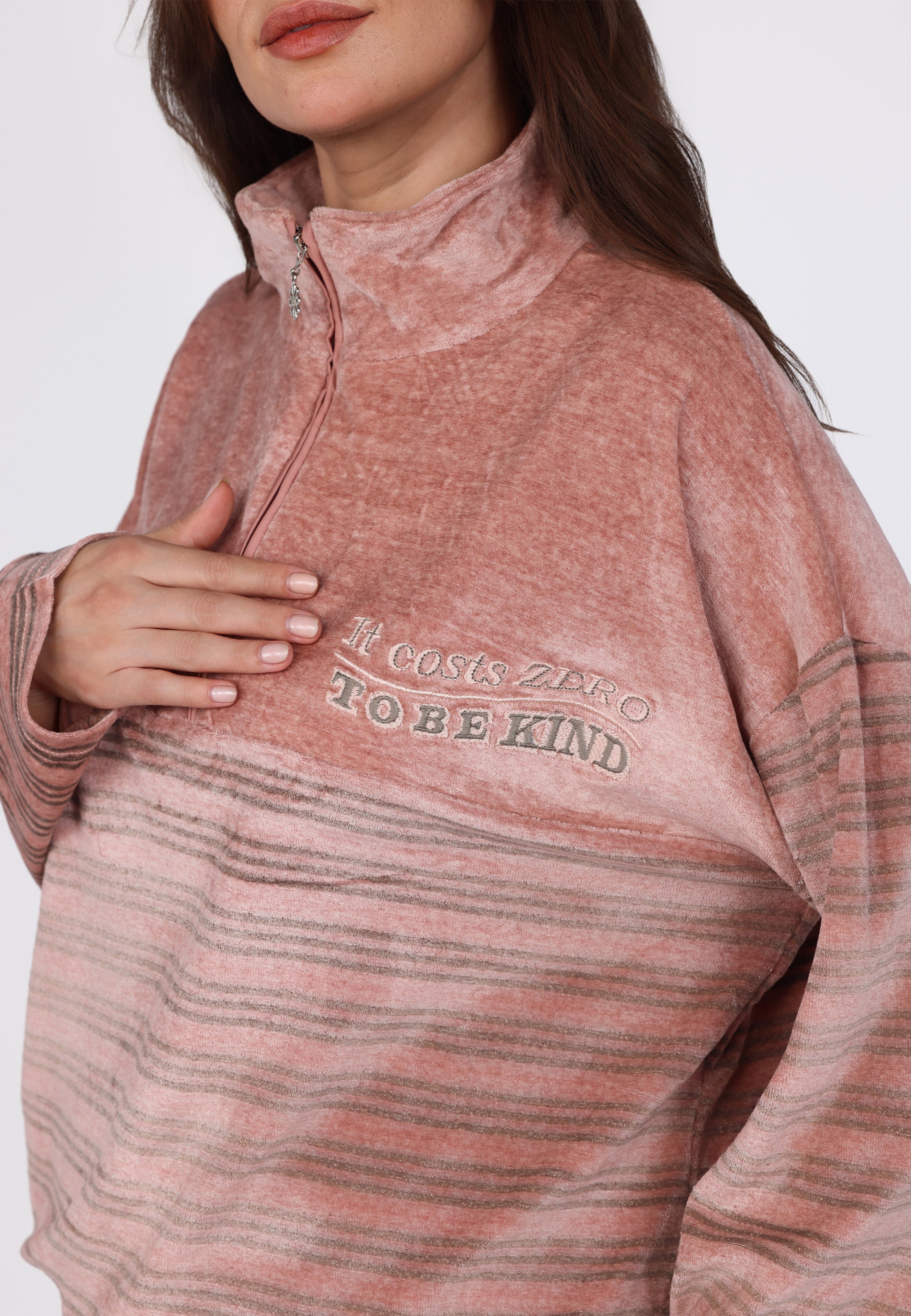 Ensemble en velours zippé rose | Collection La Douceur d’Hiver