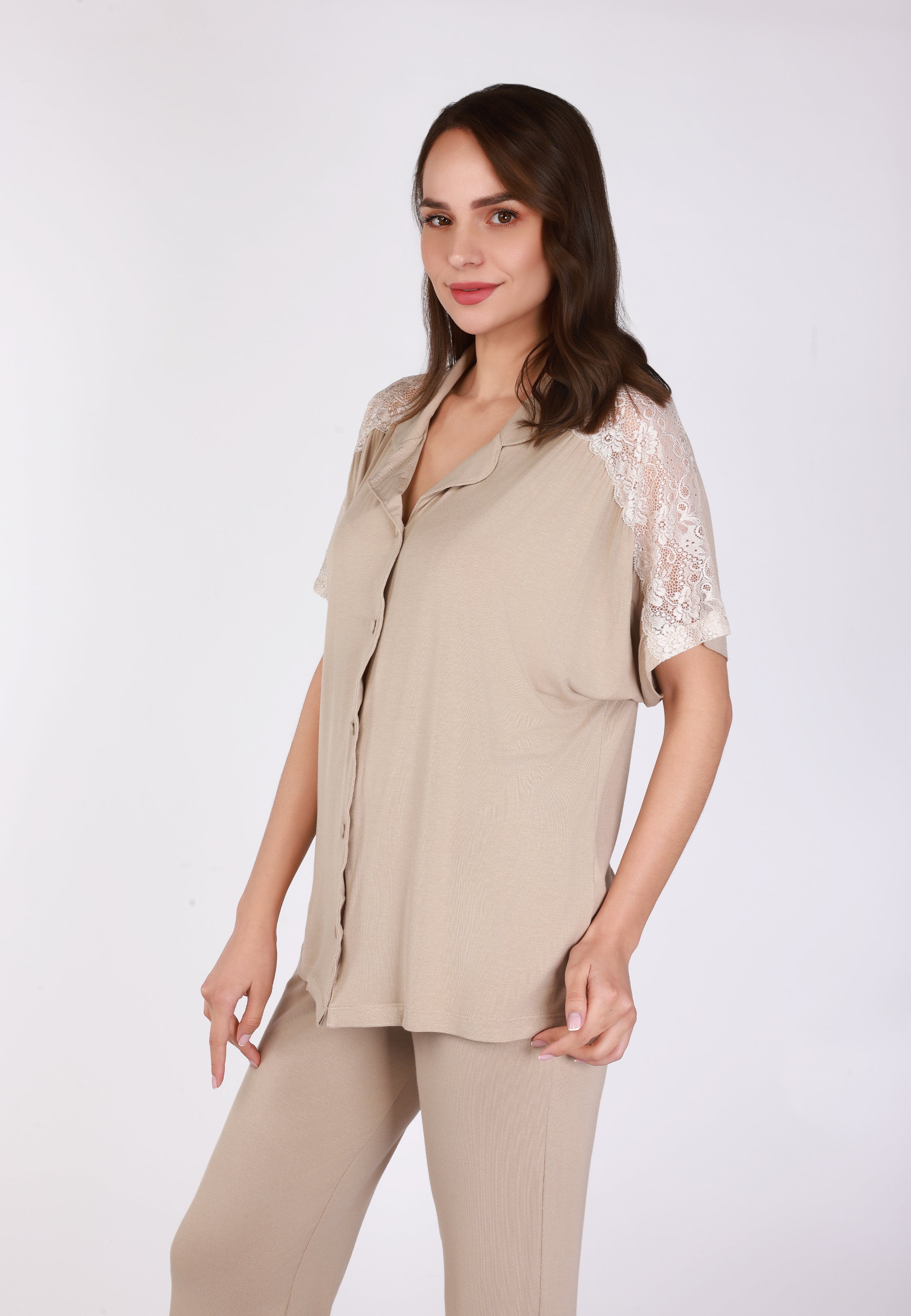 Pyjama Manches Courtes avec Détail Dentelle | Collection TOUCHE D'ÉLÉGANCE