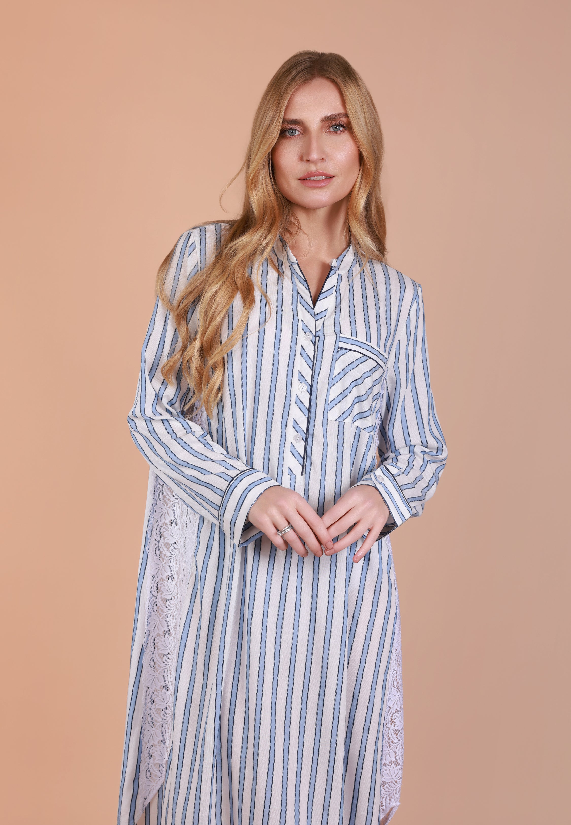 Robe de Nuit Longue Rayée avec Dentelle | Collection WALLPAPER