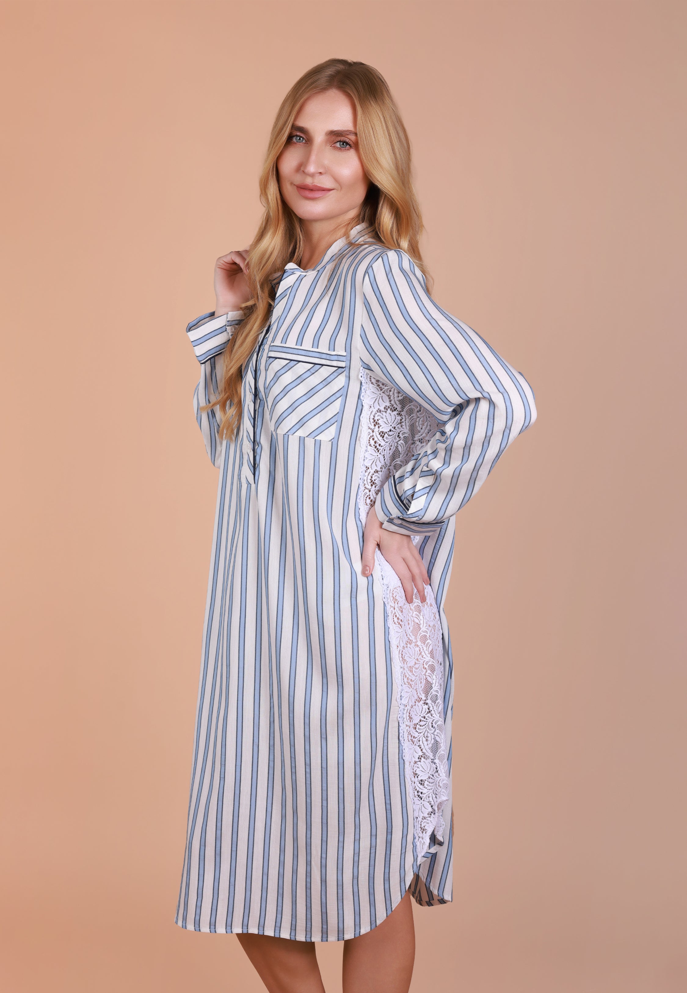 Robe de Nuit Longue Rayée avec Dentelle | Collection WALLPAPER