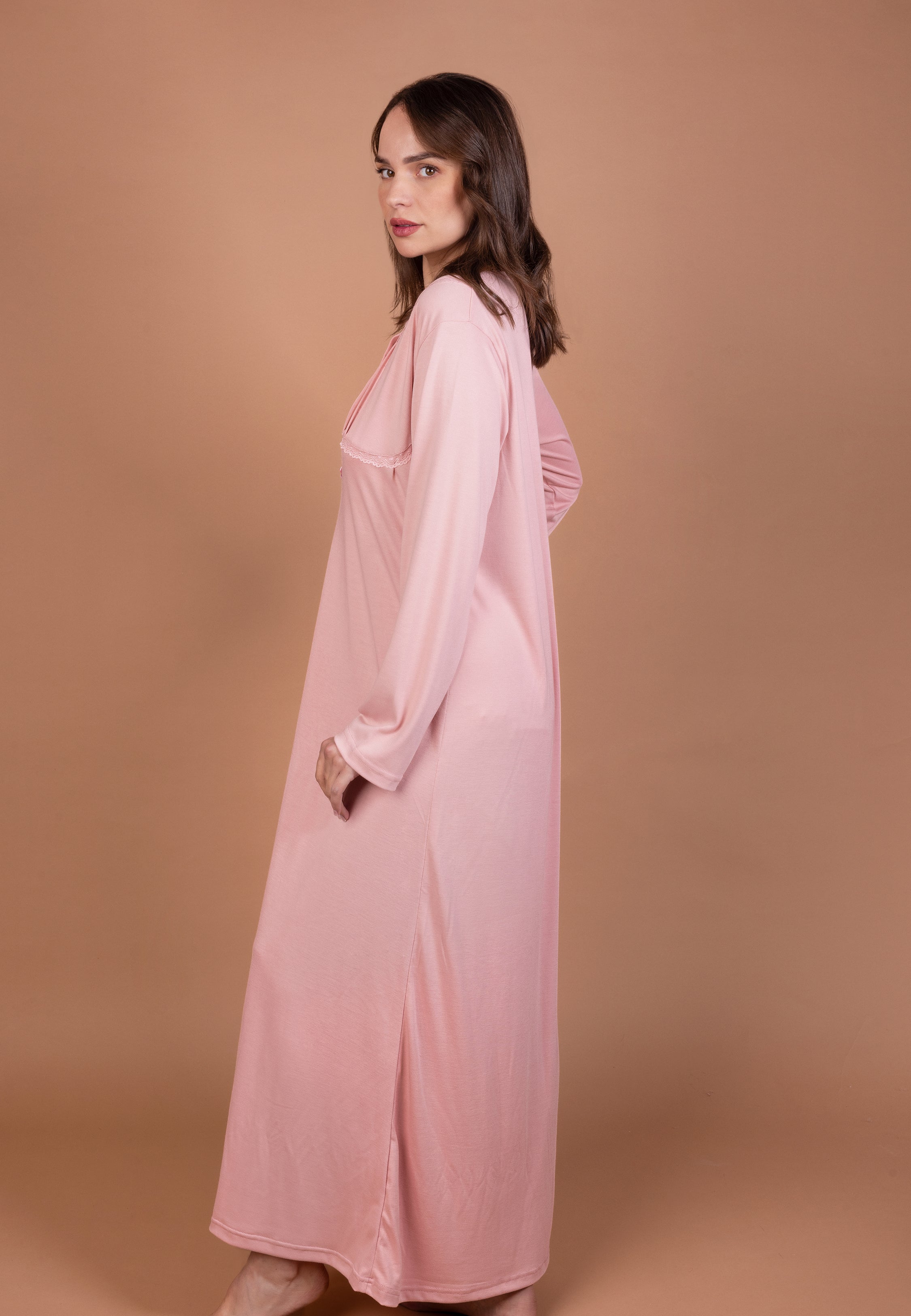 Chemise de nuit longue rose avec détails plissés | Collection NOSTALGIA