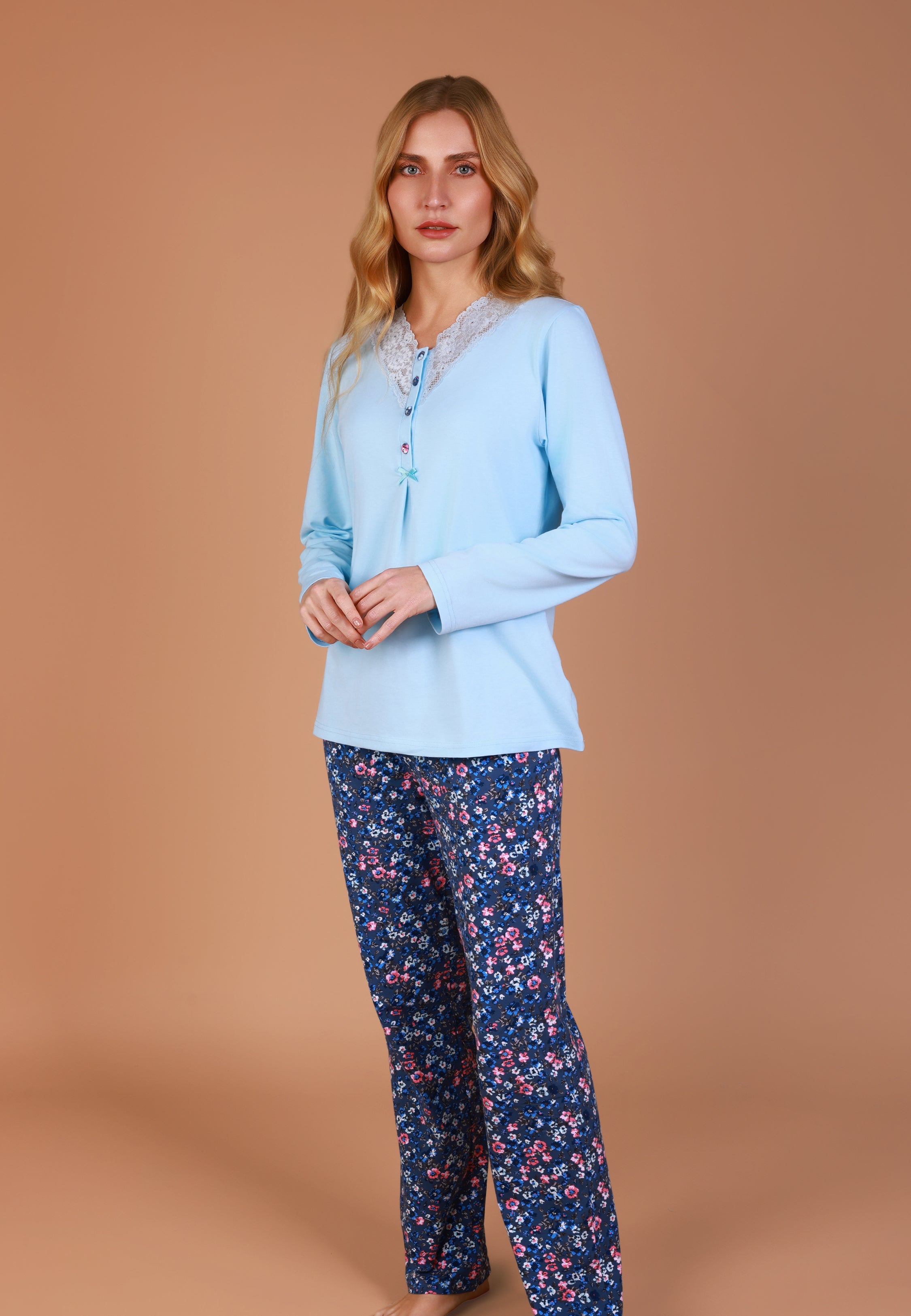 Pyjama deux pièces bleu ciel & imprimé floral | Collection LIBERTY BLUE