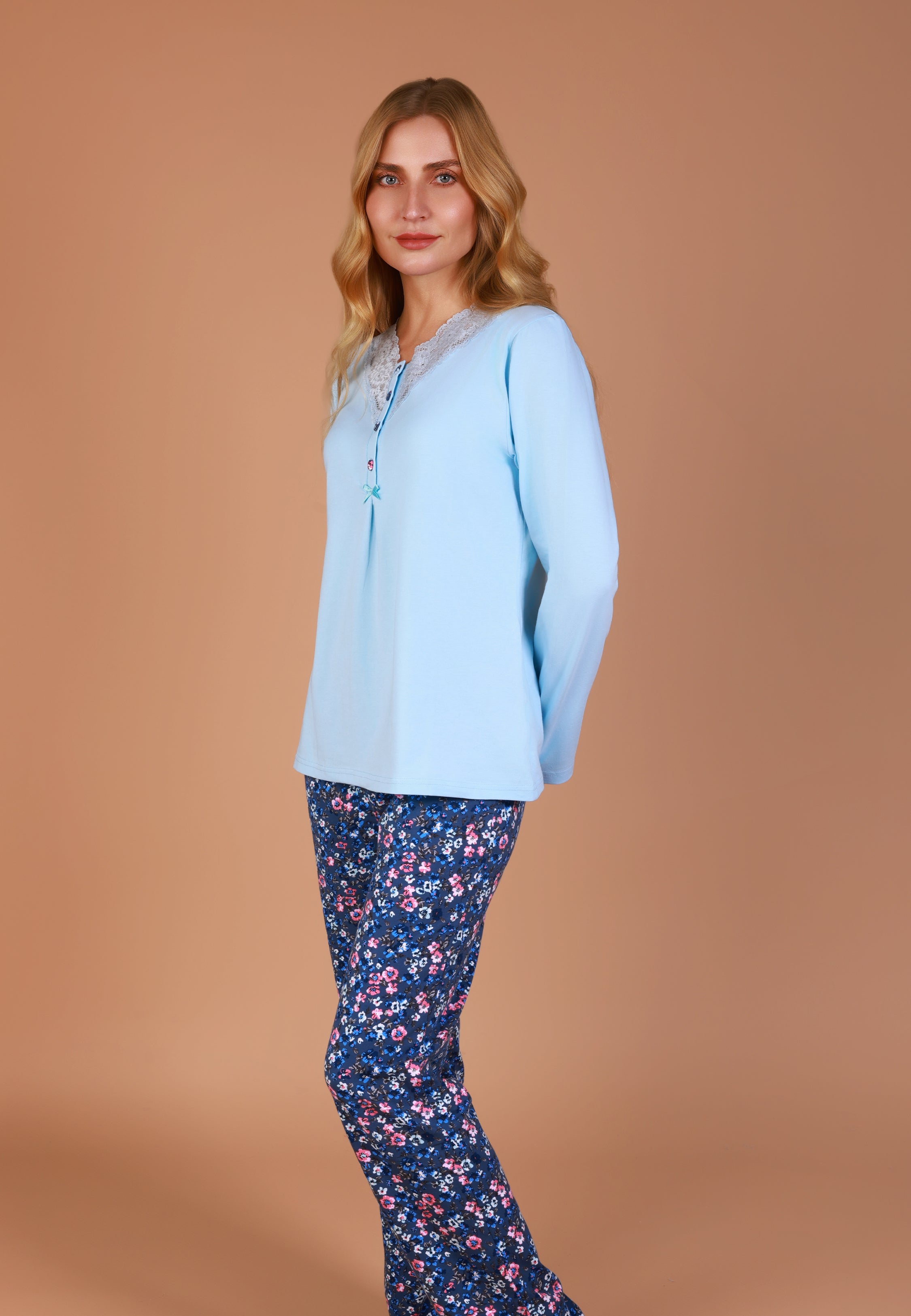 Pyjama deux pièces bleu ciel & imprimé floral | Collection LIBERTY BLUE
