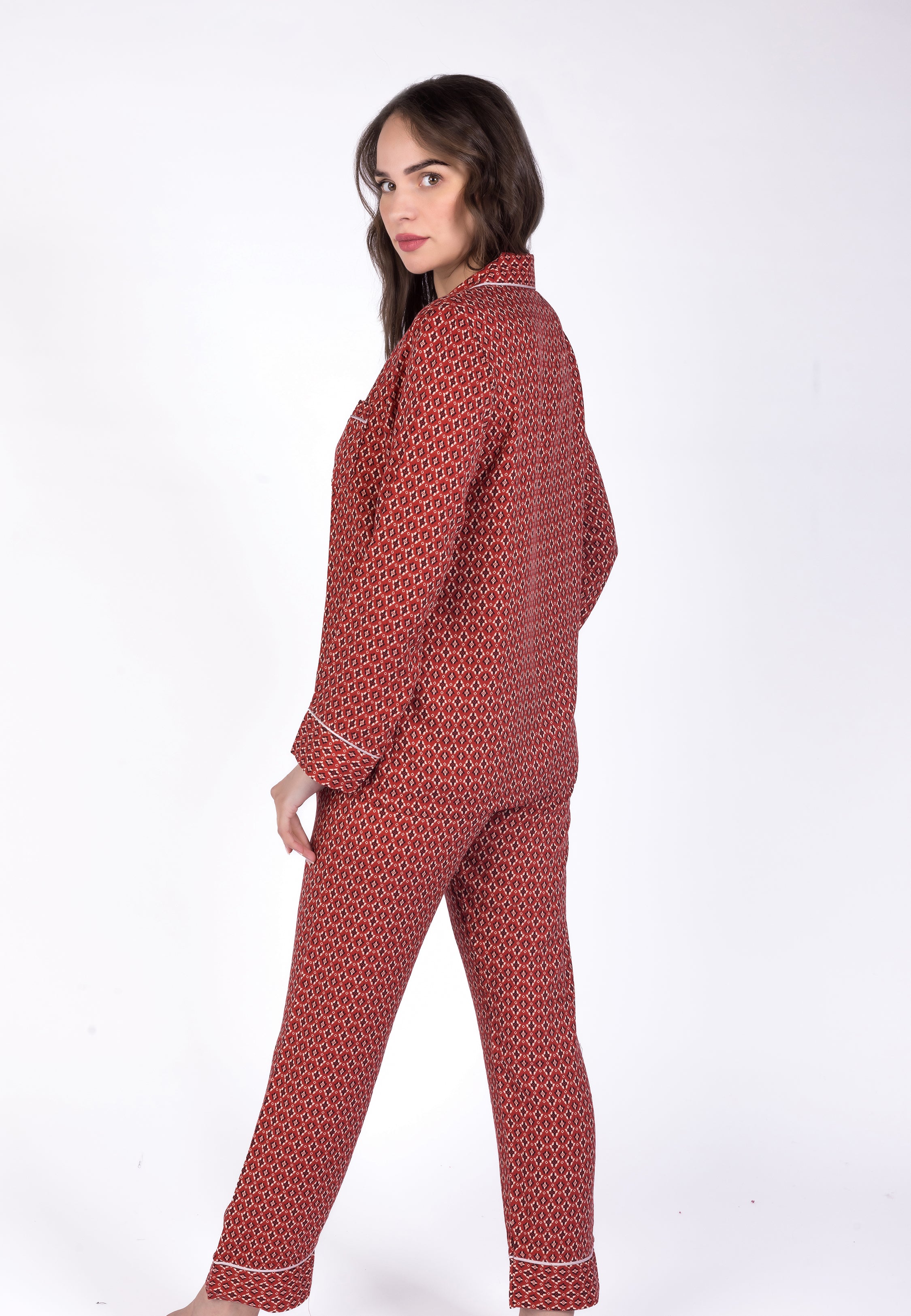 Ensemble Pyjama au Col Revers avec Passepoil | Collection ETHNIQUE