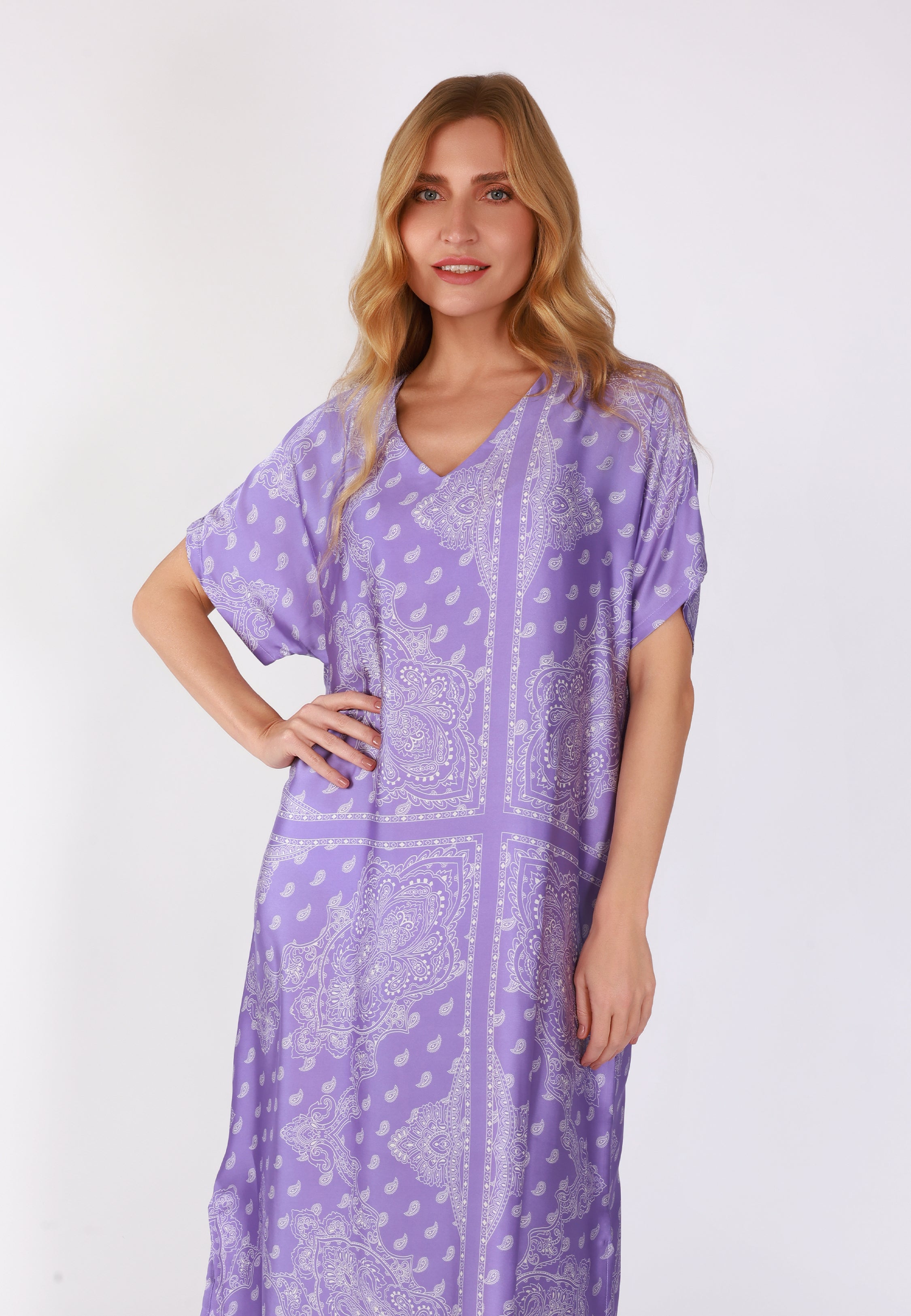 Robe longue en satin | Collection Bandana Purple
