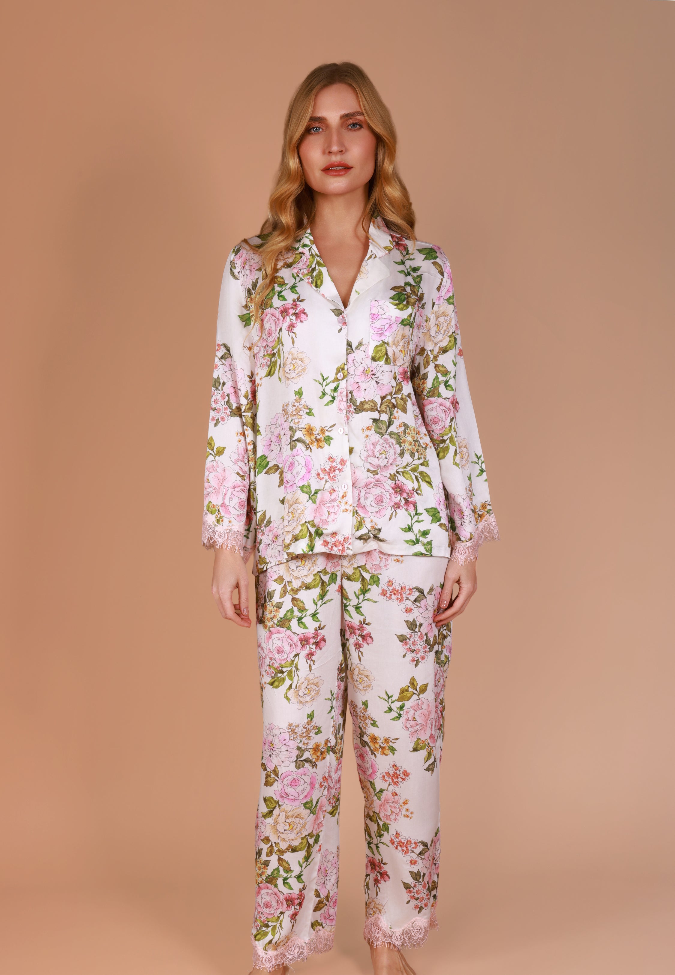 Pyjama Floral avec Finition Dentelle Rose | Collection Floral Print