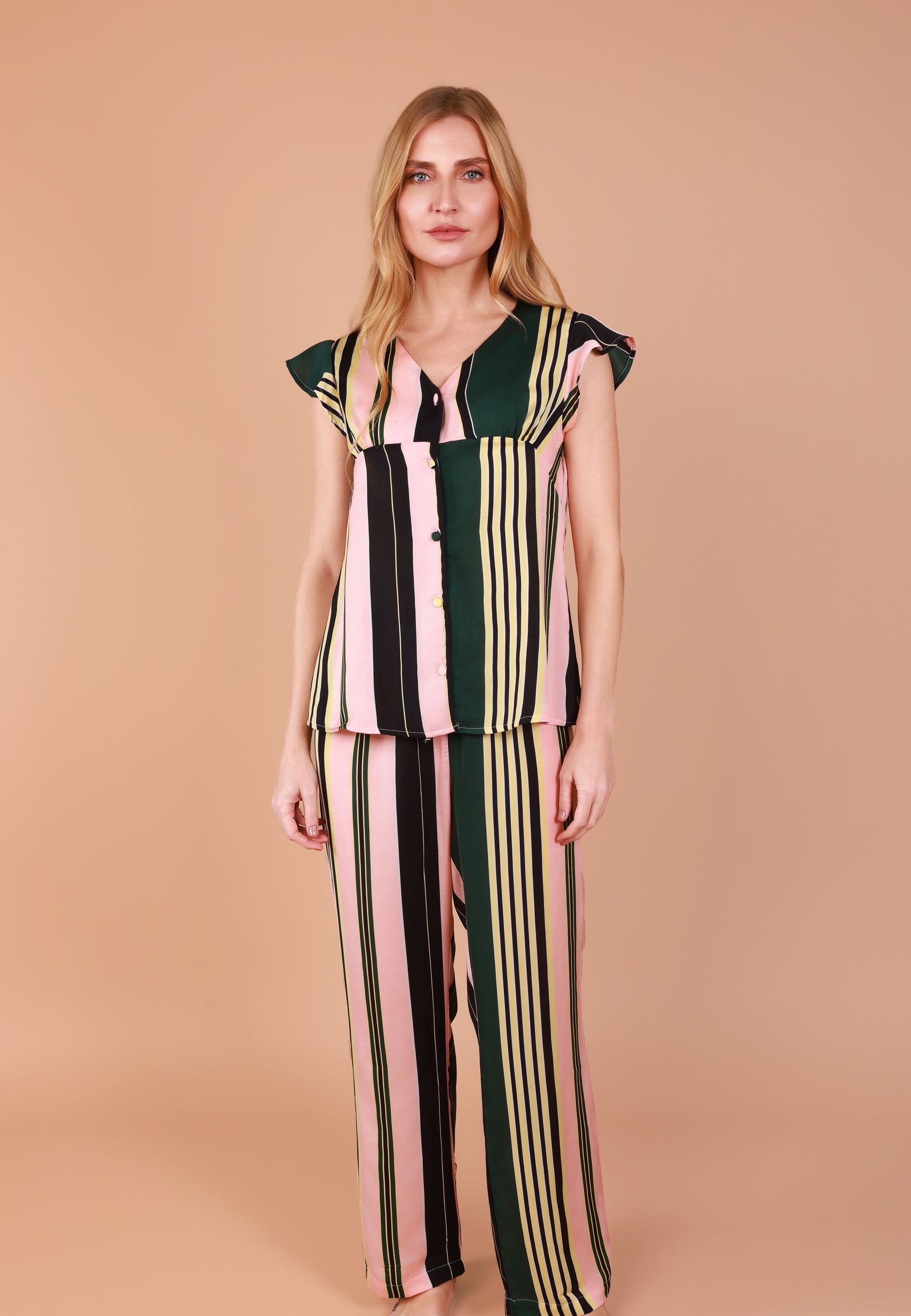 Pyjama Satin Rayé avec manches à volants | Collection GÉOMÉTRIQUE