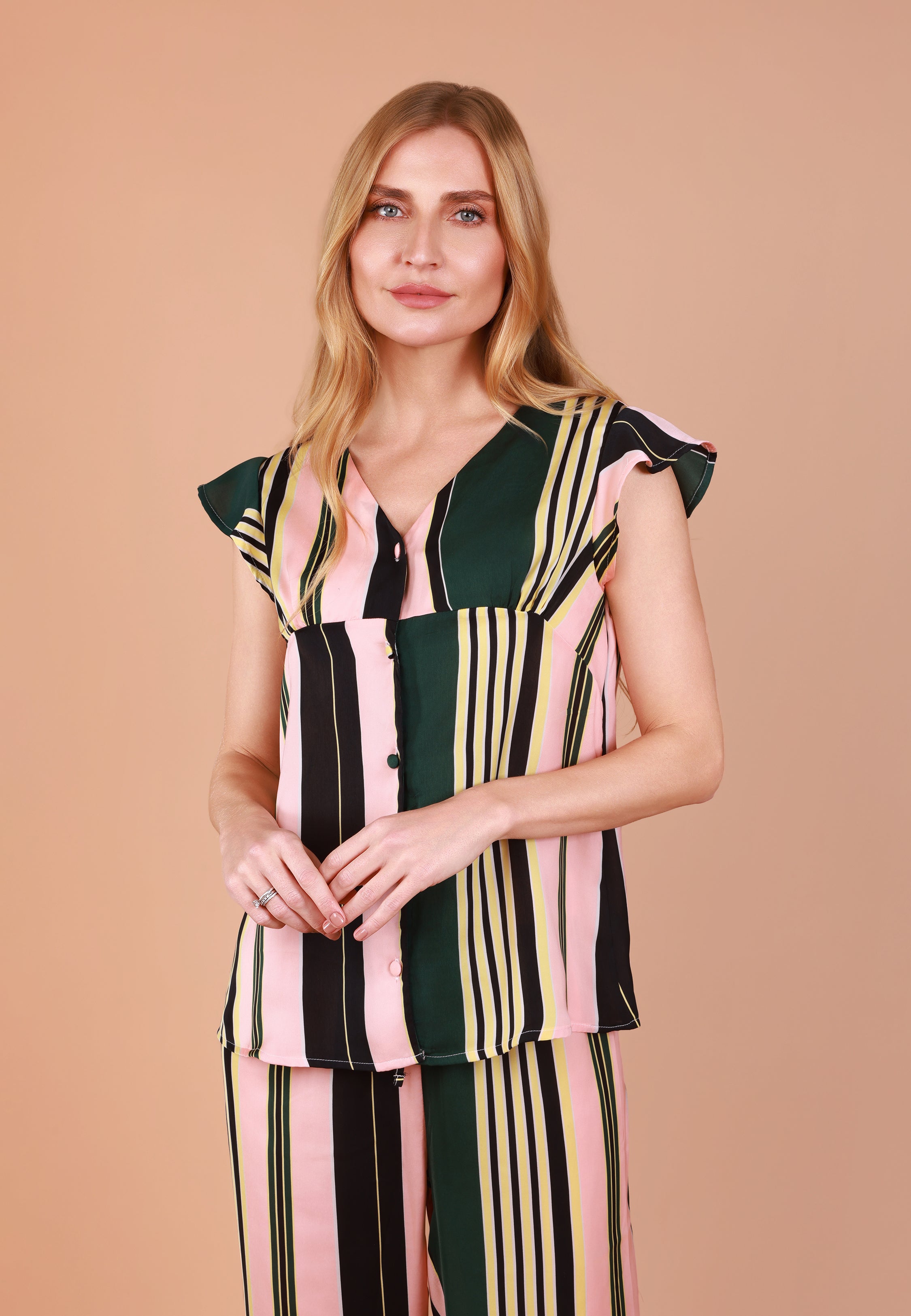 Pyjama Satin Rayé avec manches à volants | Collection GÉOMÉTRIQUE