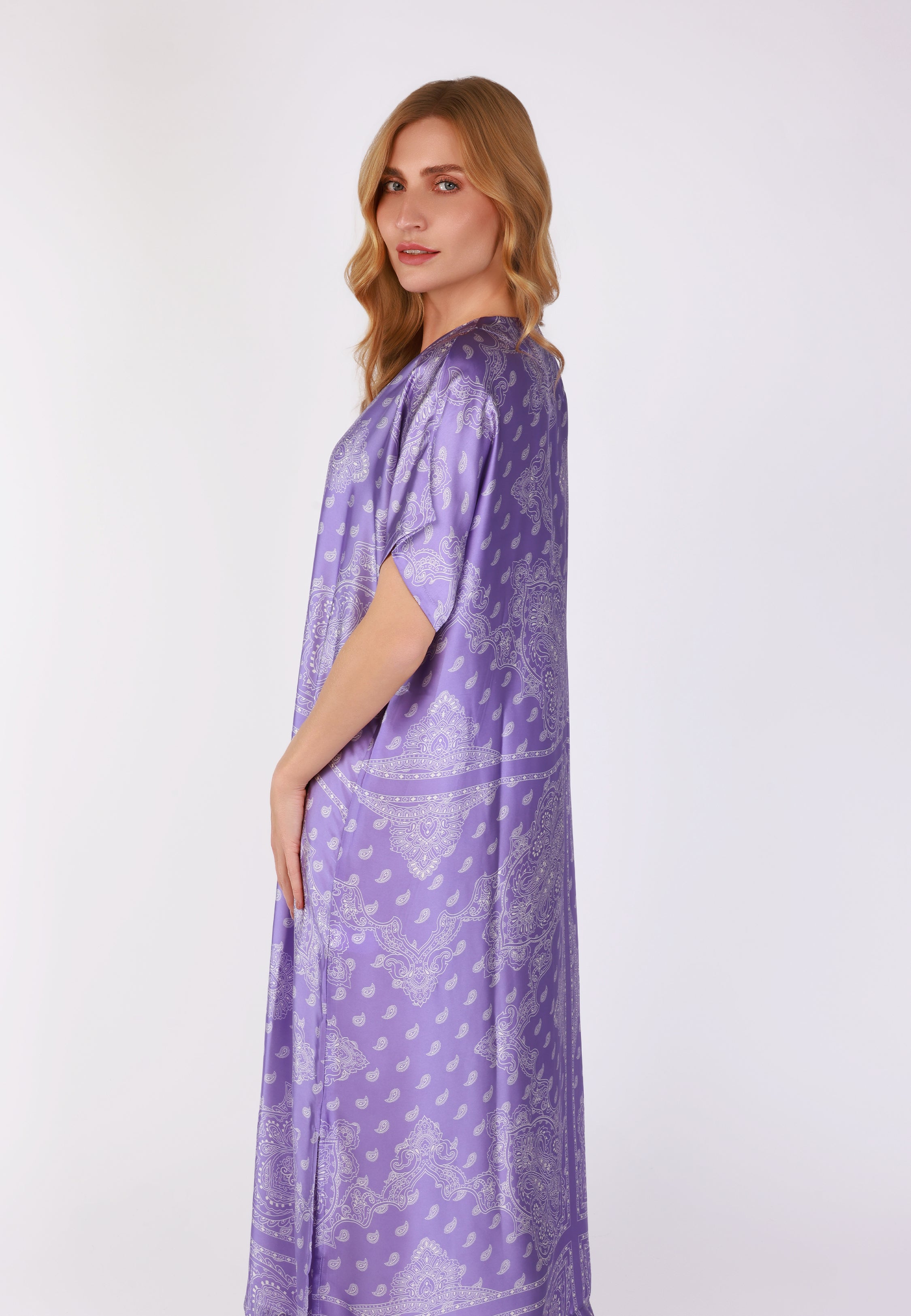 Robe longue en satin | Collection Bandana Purple