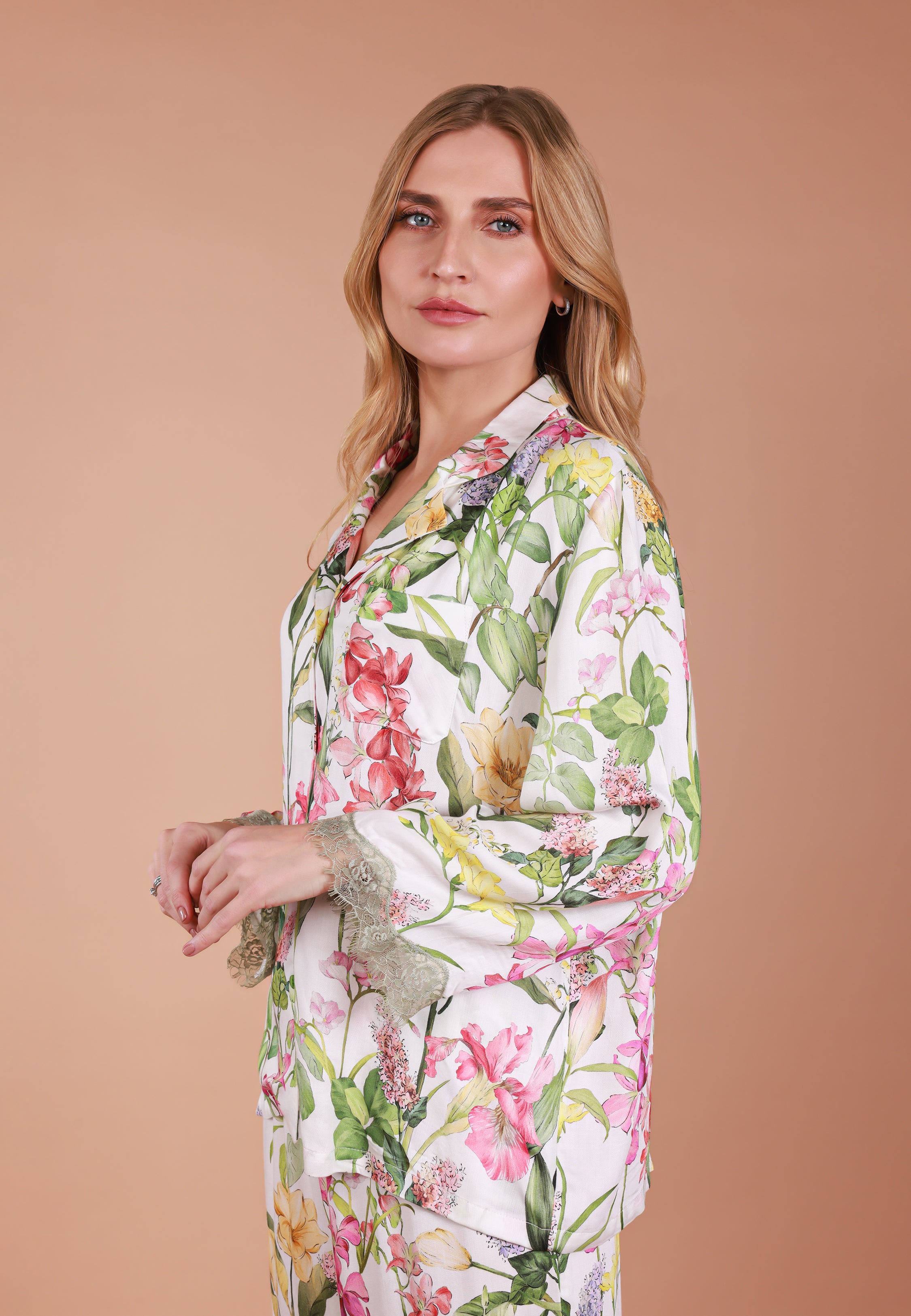 Pyjama Floral avec Finition Dentelle Kaki | Collection Floral Print