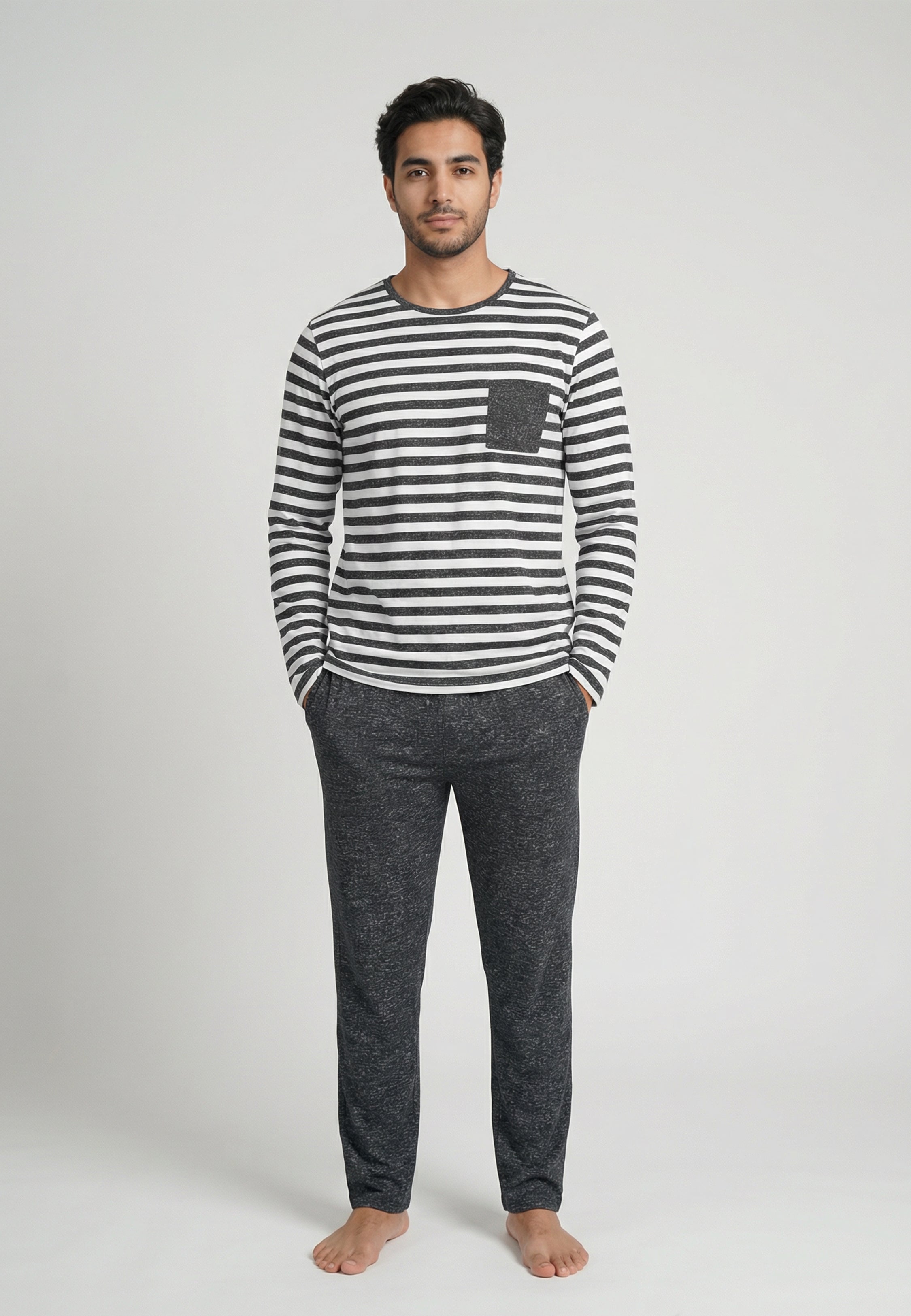 Pyjama homme rayé anthracite et blanc avec haut manches longues et pantalon assorti