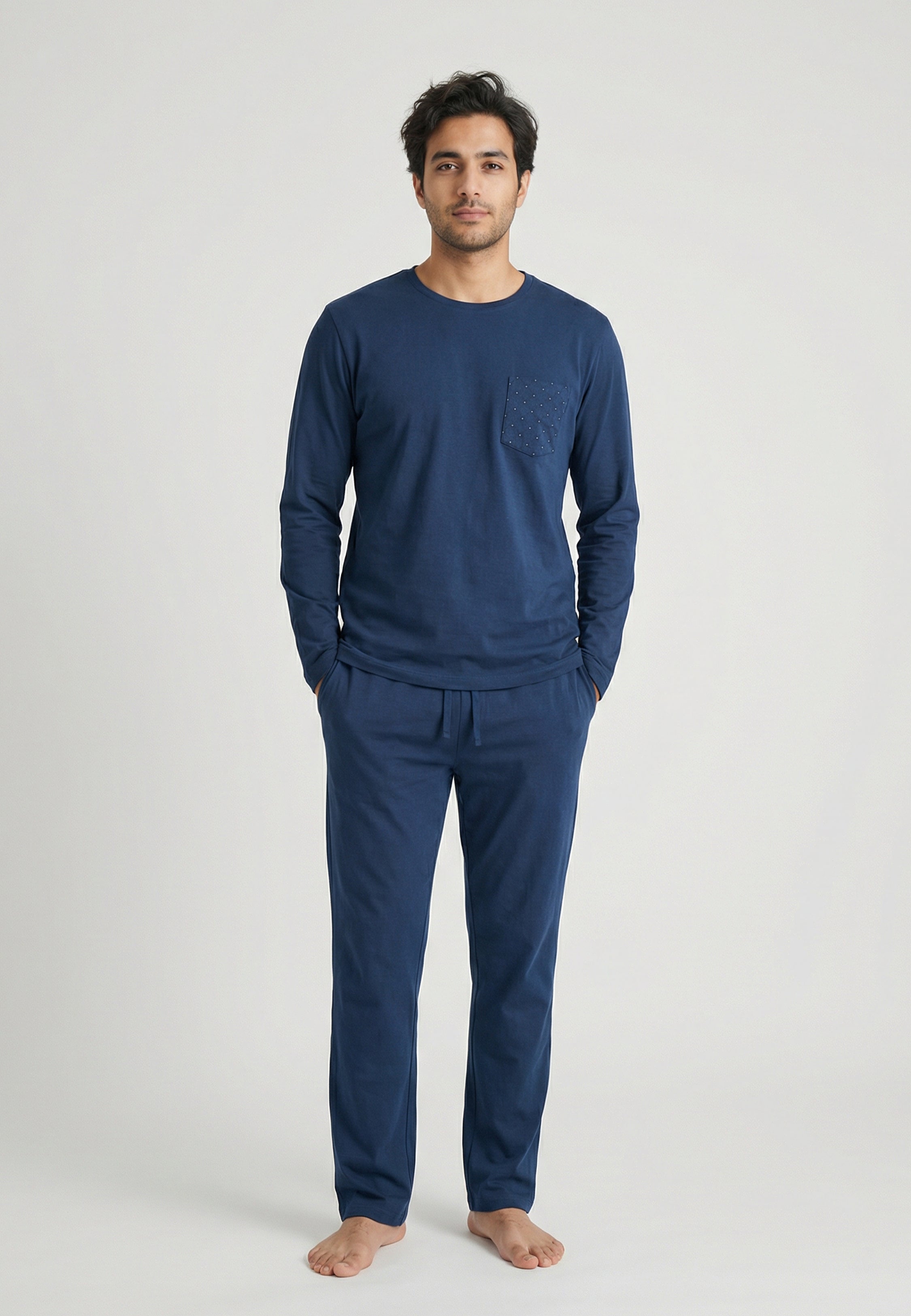 Pyjama homme bleu marine uni avec haut manches longues et pantalon assorti