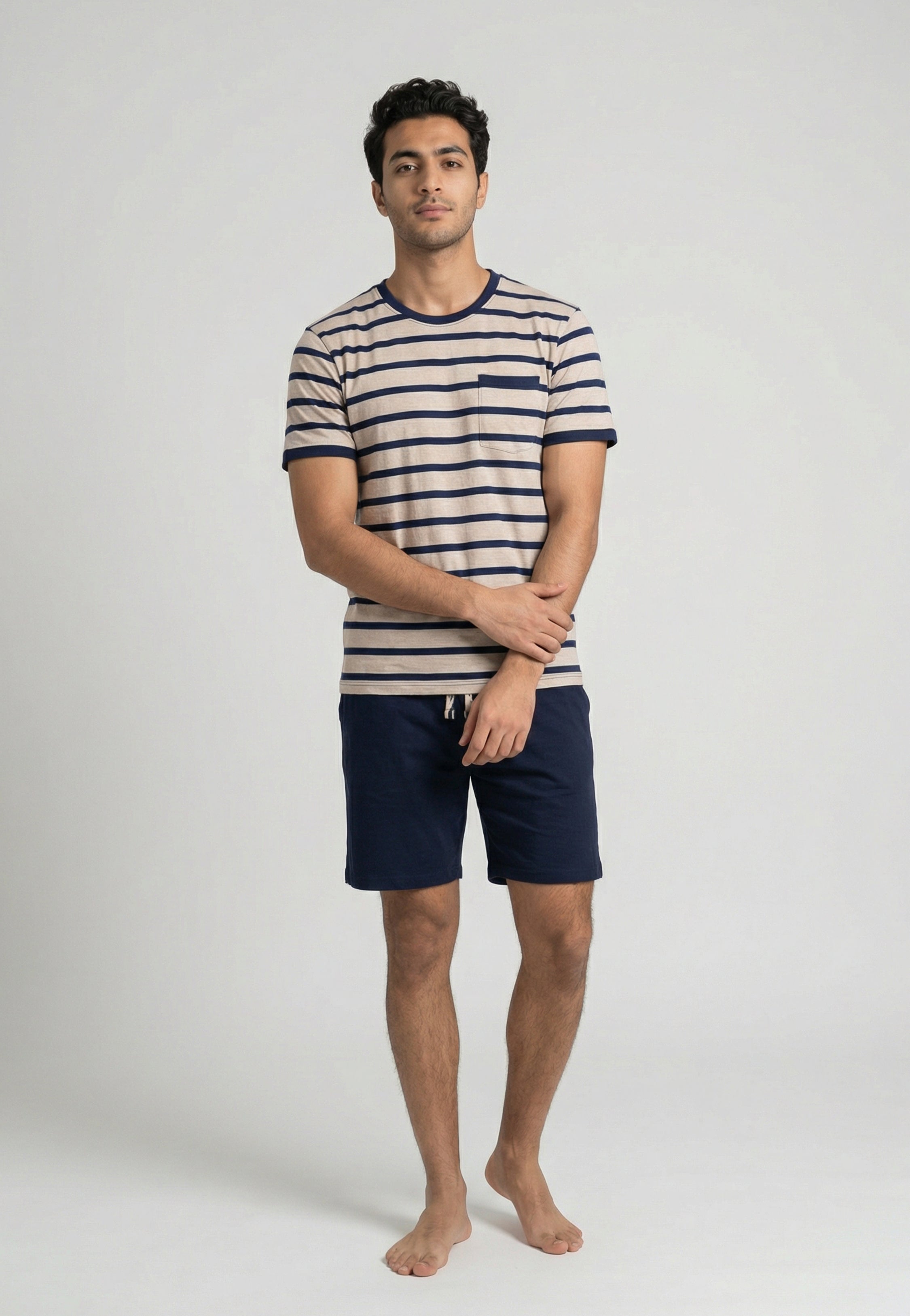 Pyjama homme beige à rayures bleu marine avec short bleu marine assorti