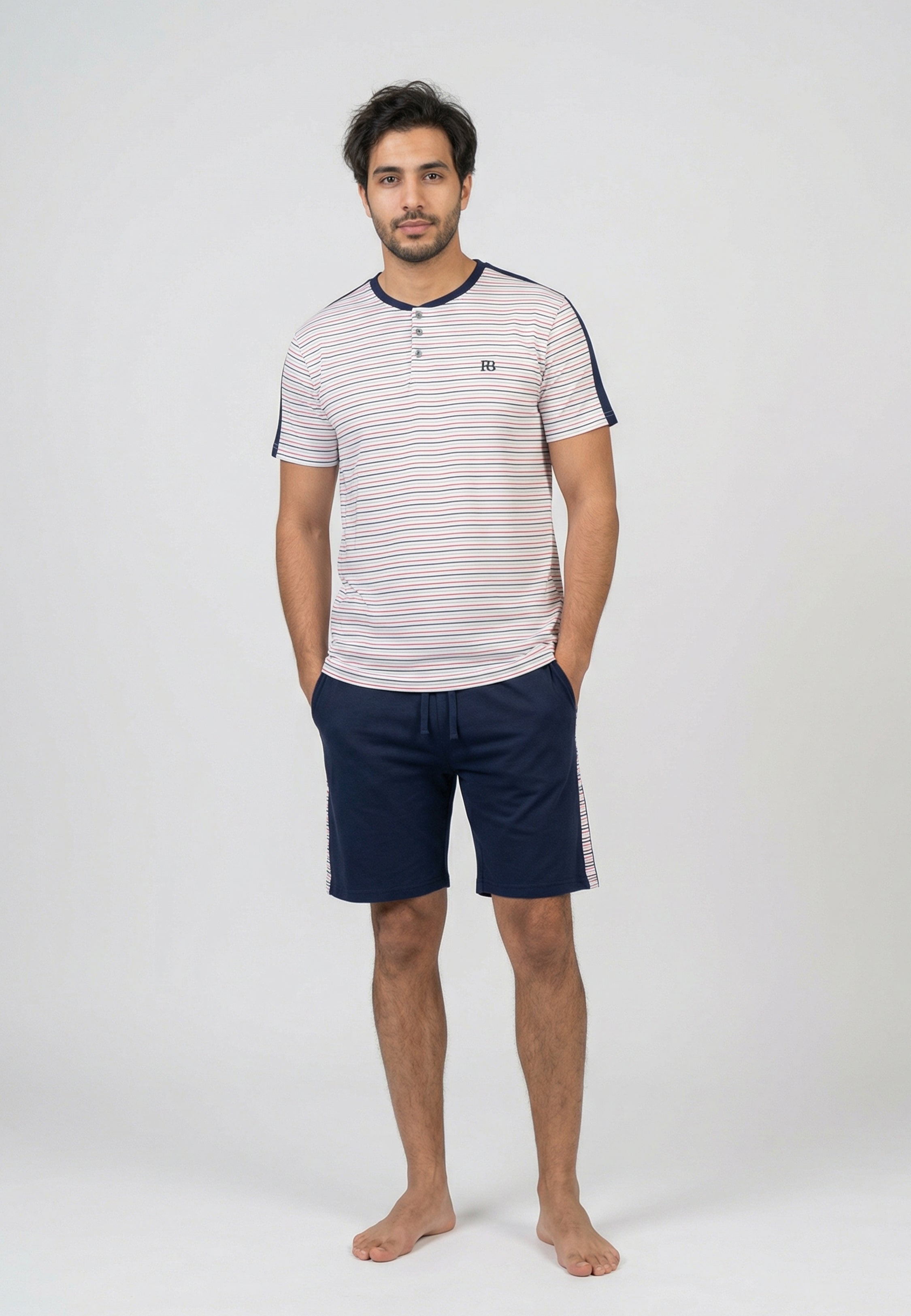 Pyjama homme blanc à rayures avec short bleu marine assorti