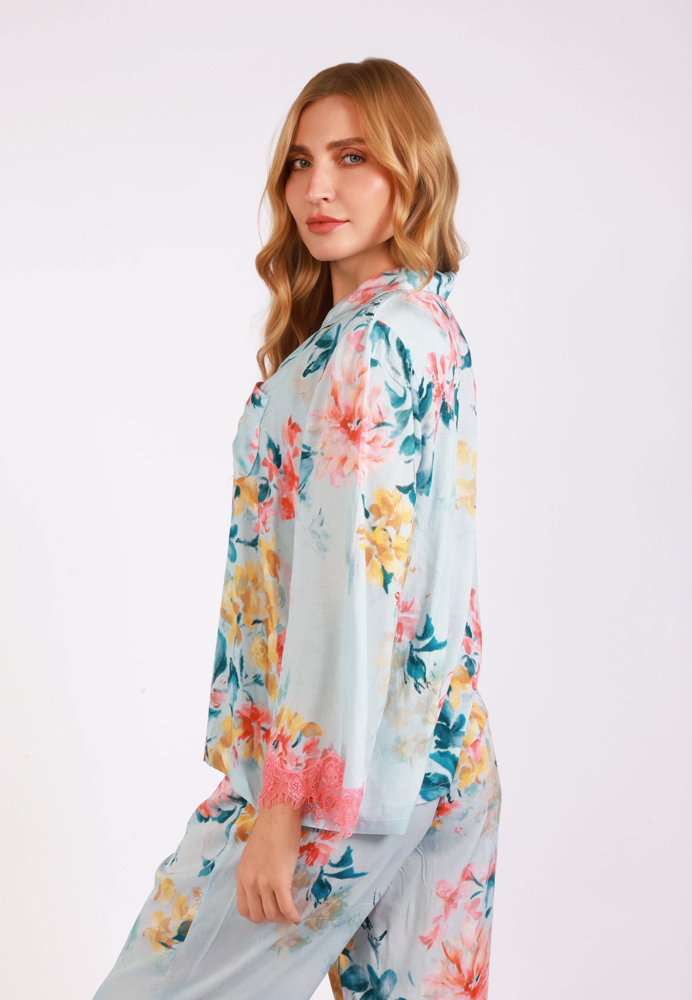 Pyjama Floral avec Finition Dentelle Corail | Collection Floral Print