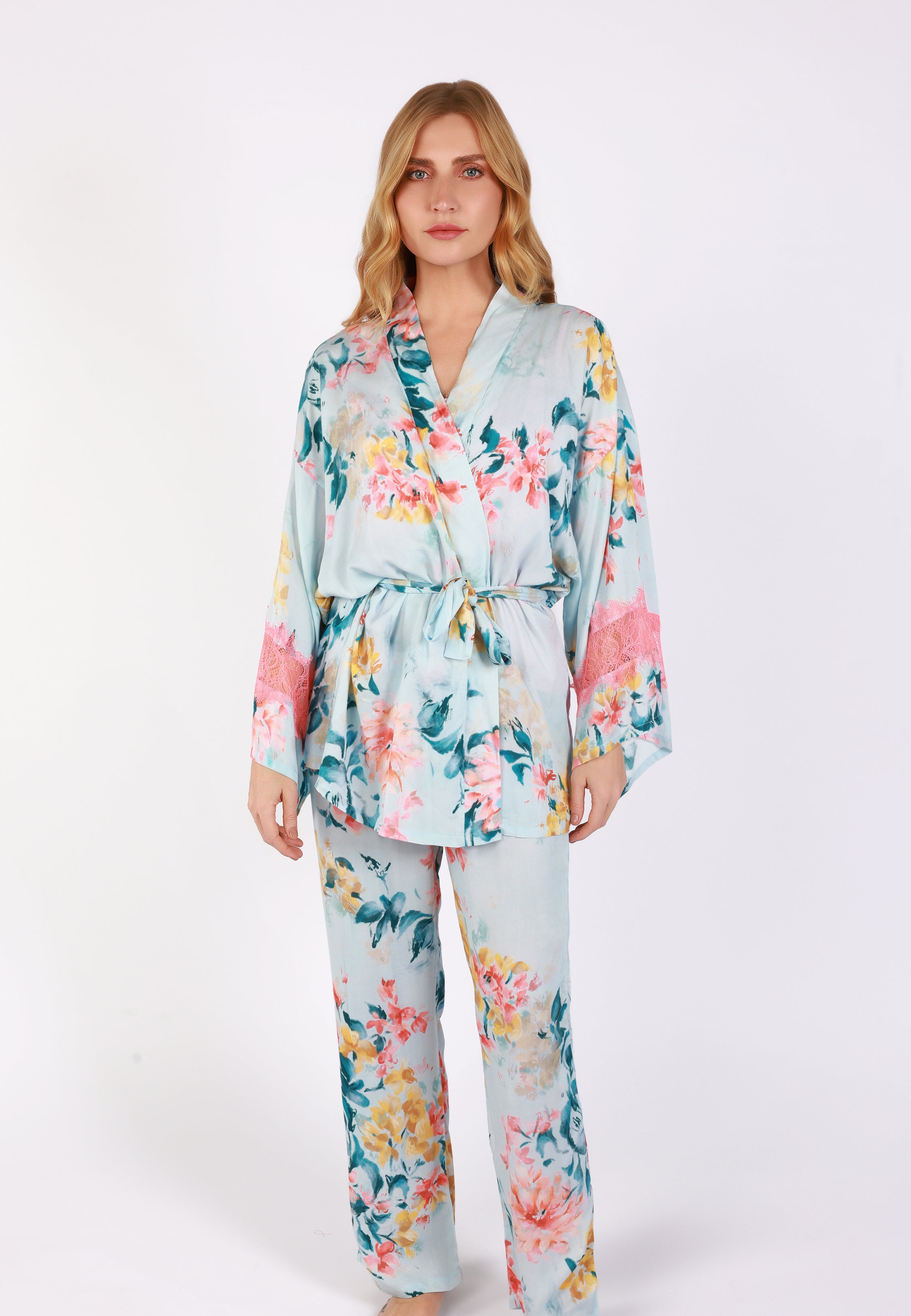Kimono Court à Imprimé Floral | Collection Floral Print